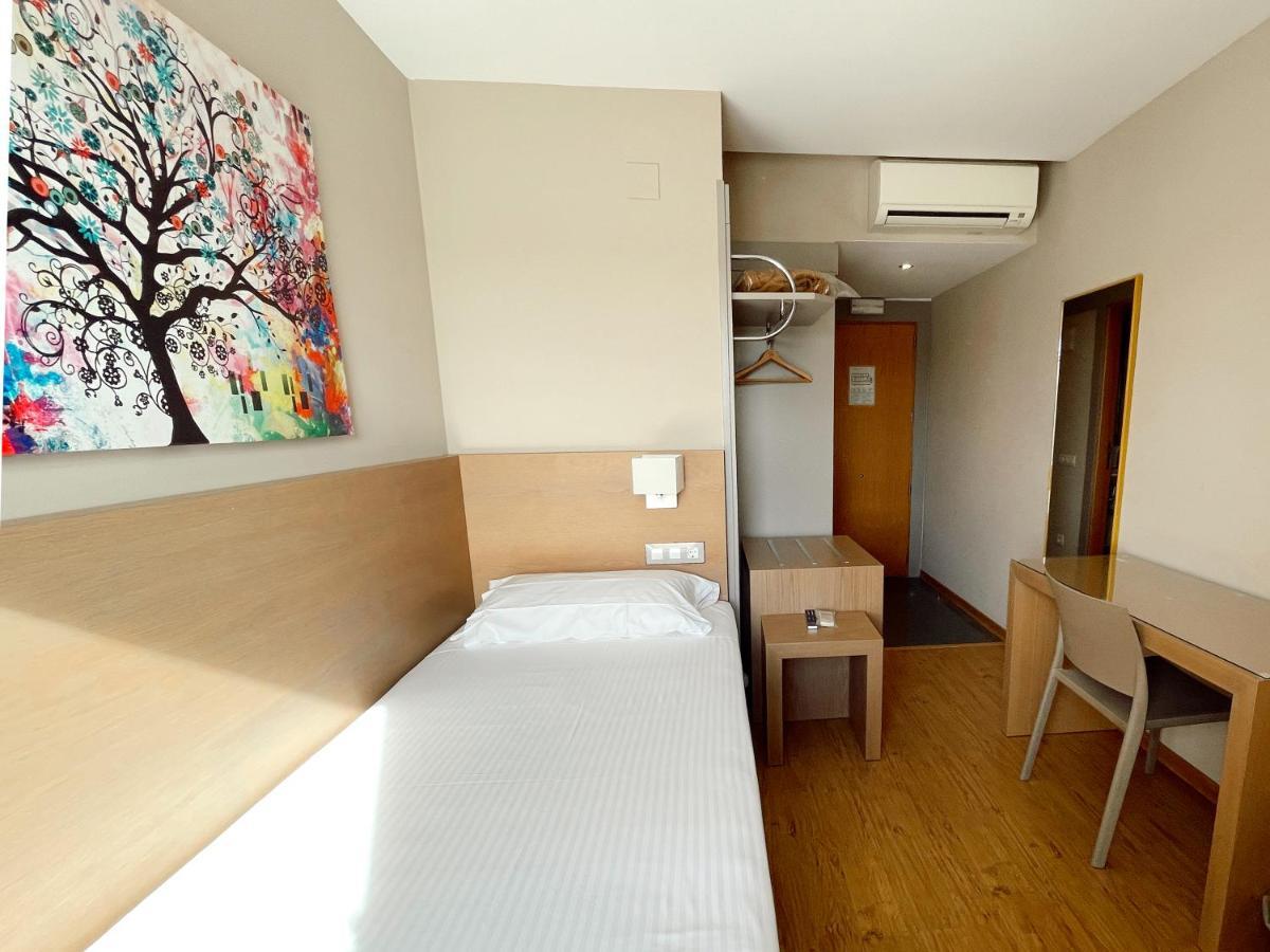Zenit Calahorra Hotel Bagian luar foto