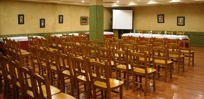 Zenit Calahorra Hotel Bagian luar foto